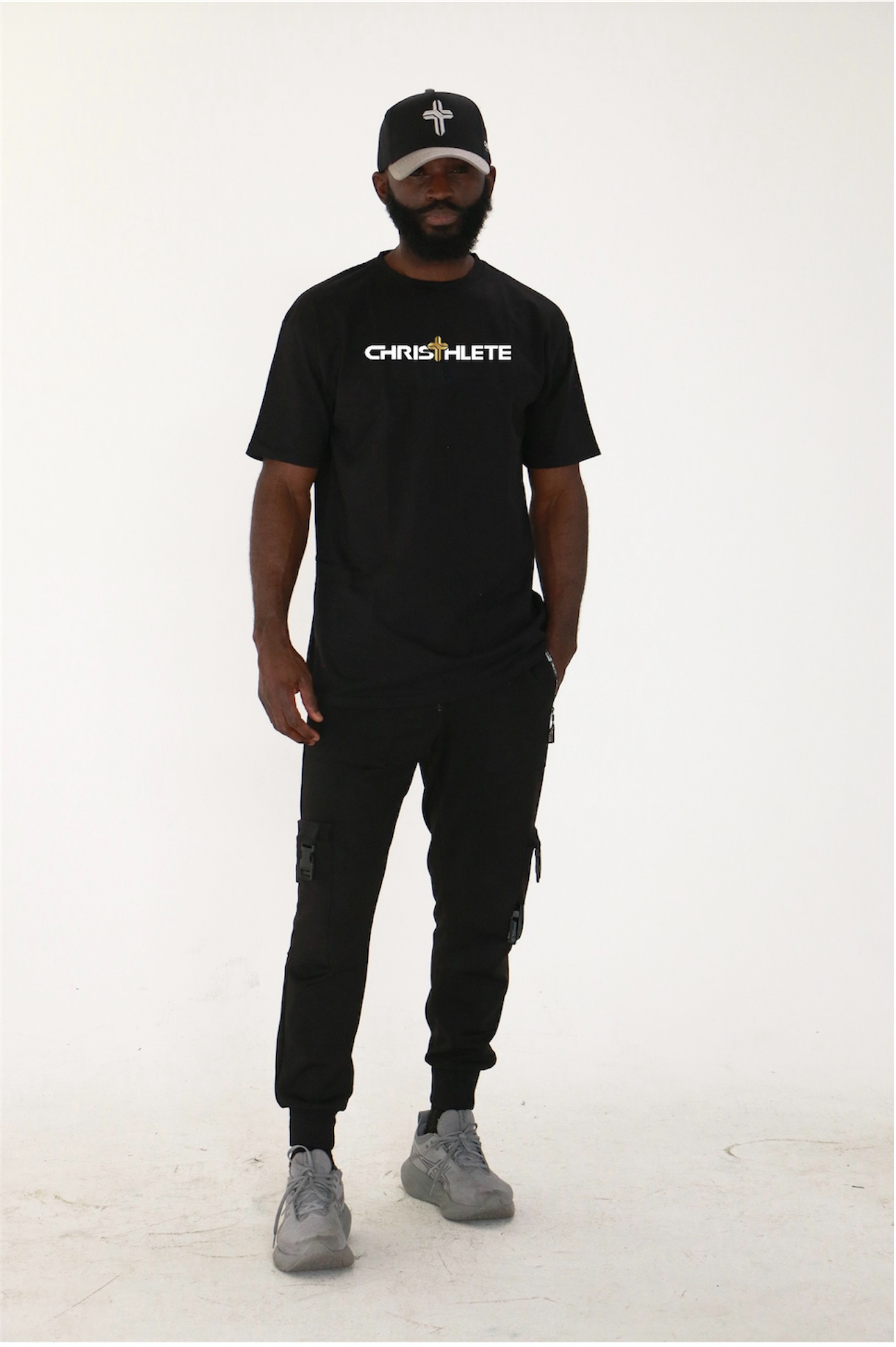 Collection of Camiseta negra con el logotipo de los atletas cristianos para hombre in a gallery layout