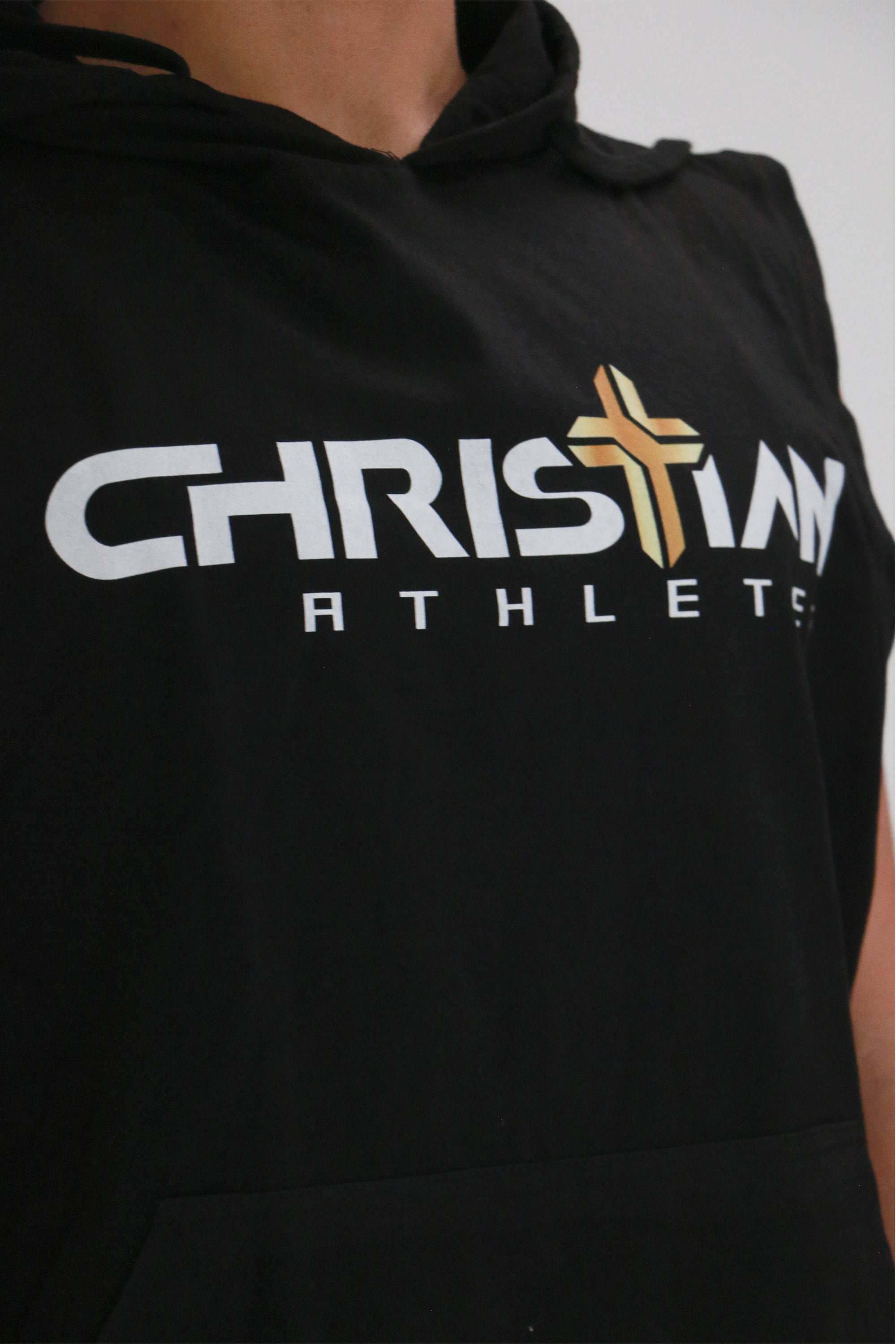 Collection of Sudadera con capucha sin mangas con el logotipo de atletas cristianos para hombre, color negro in a gallery layout